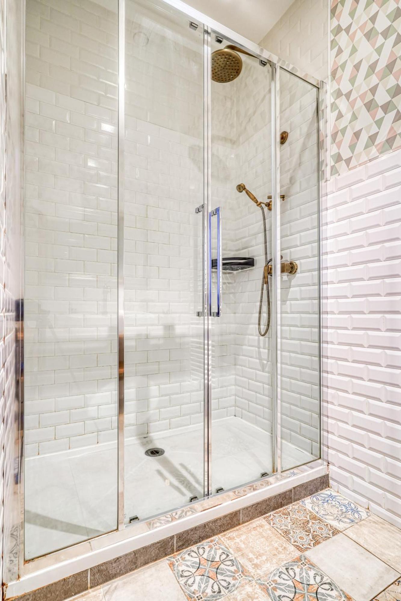 Luxury Suite Paris Republique Exterior photo